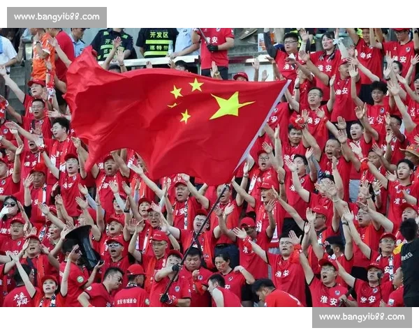 离队在即风云再起谁将接棒续写辉煌传奇篇章球迷万众瞩目未来何去何从